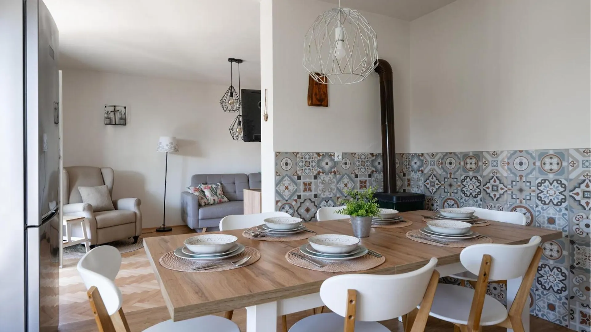 Gorgeous Apartment In Fazana With Wifi 0*,